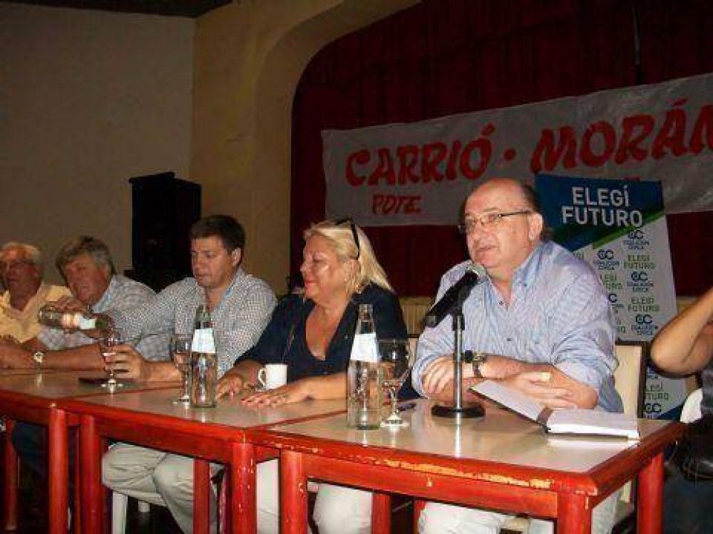 Carri� present� la candidatura de Desp�sito en Ramallo