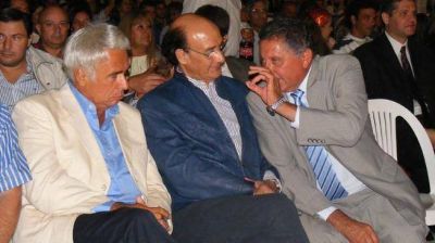 Schiaretti y De la Sota, entre reclamos y elogios a la gesti�n K