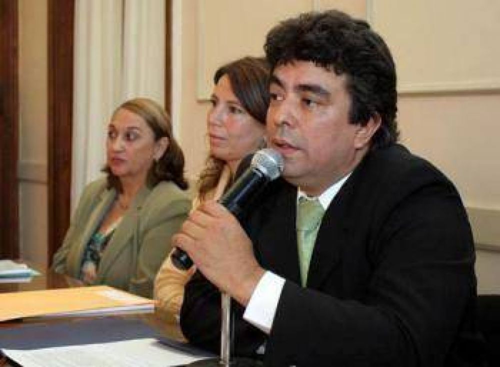 Becas de estudio y subsidios a entidades matanceras