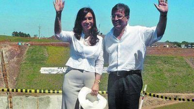 Cristina se prepara para inaugurar otra vez la central de Yacyret�
