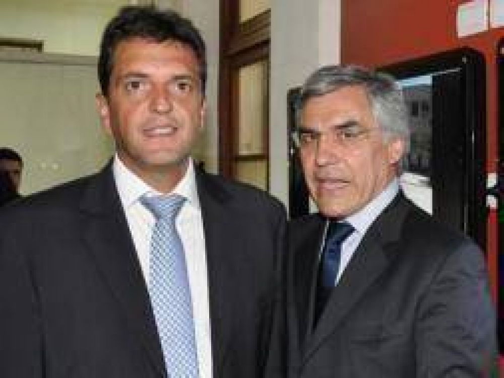Massa visita 9 de Julio con el Intendente de Villegas