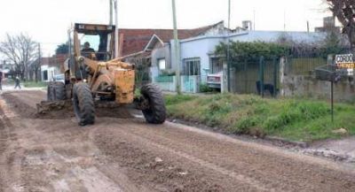 Cuestionan alcances de proyecto para pavimentar calles