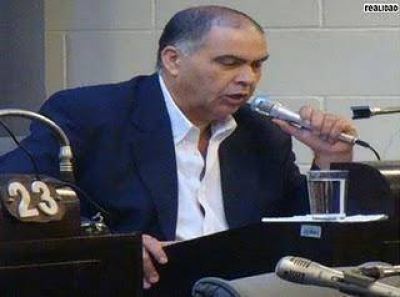 Se profundiza la controversia por el bajo v�as de Bernal 