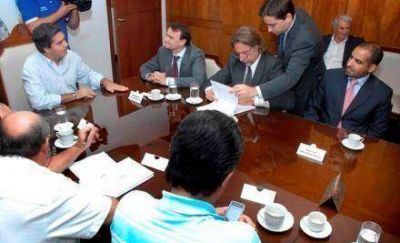 Gobierno e inversores �rabes firmaron acuerdo por 400 millones de d�lares para un proyecto agroalimentario 