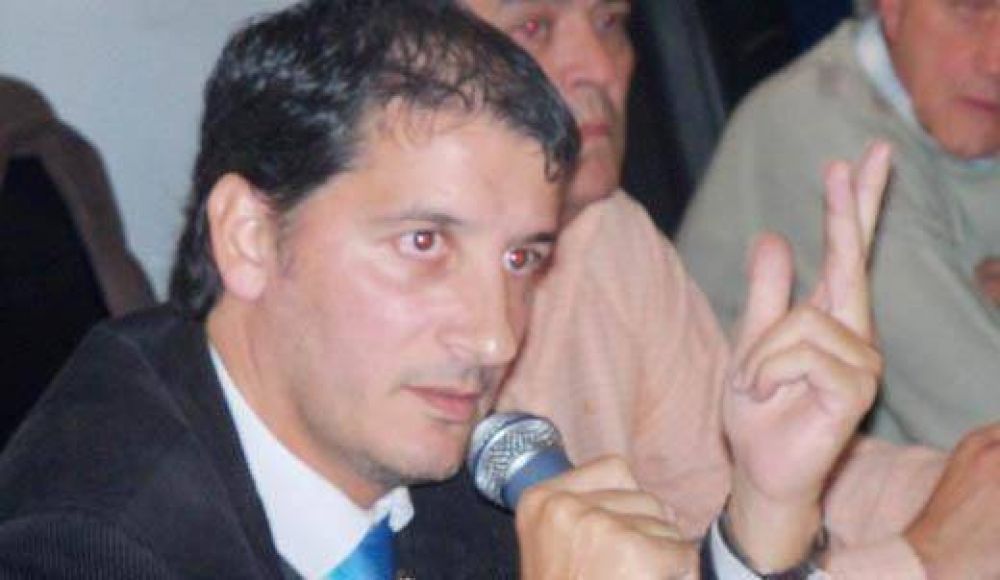 Cambios en el c�digo de edificaci�n: Rold�n pide un �profundo trabajo social�