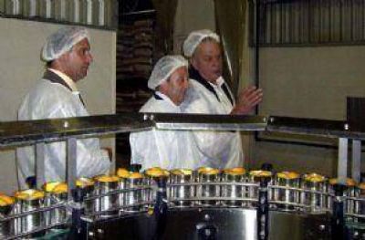 Otorgan financiamiento al sector agroindustrial