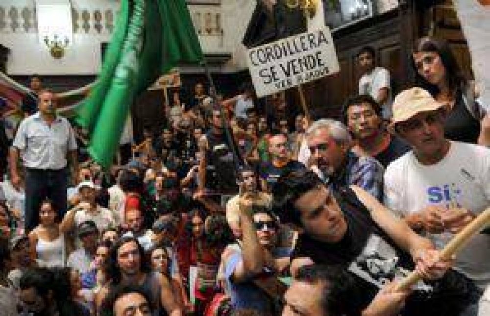 Diputado propone un refer�ndum previo a la ratificaci�n de San Jorge