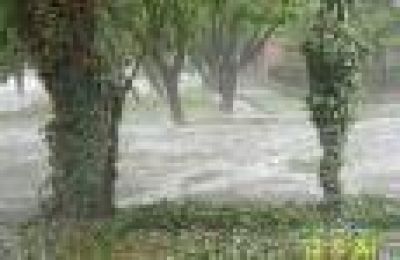 El Gran Mendoza colaps� por la tormenta de lluvia y granizo y las principales calles quedaron intrasitables