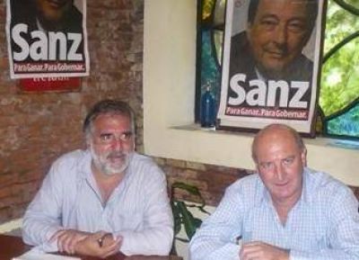 Areco: Victor H. Ruiz, referente de Sanz. 