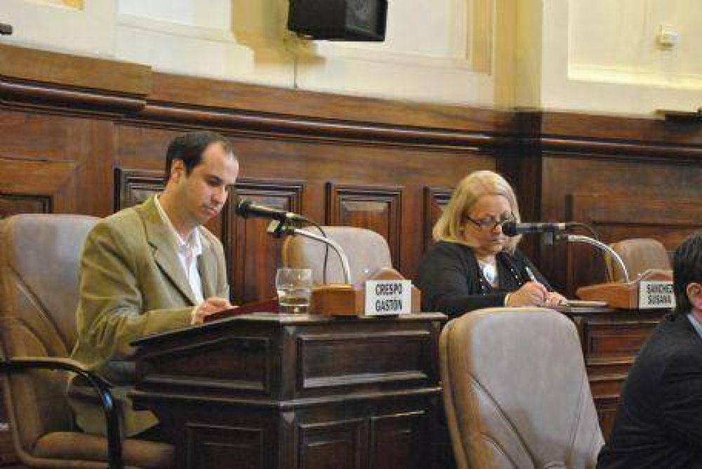 Gast�n Crespo: �La ciudad de La Plata es una de las m�s castigadas por el desempleo�