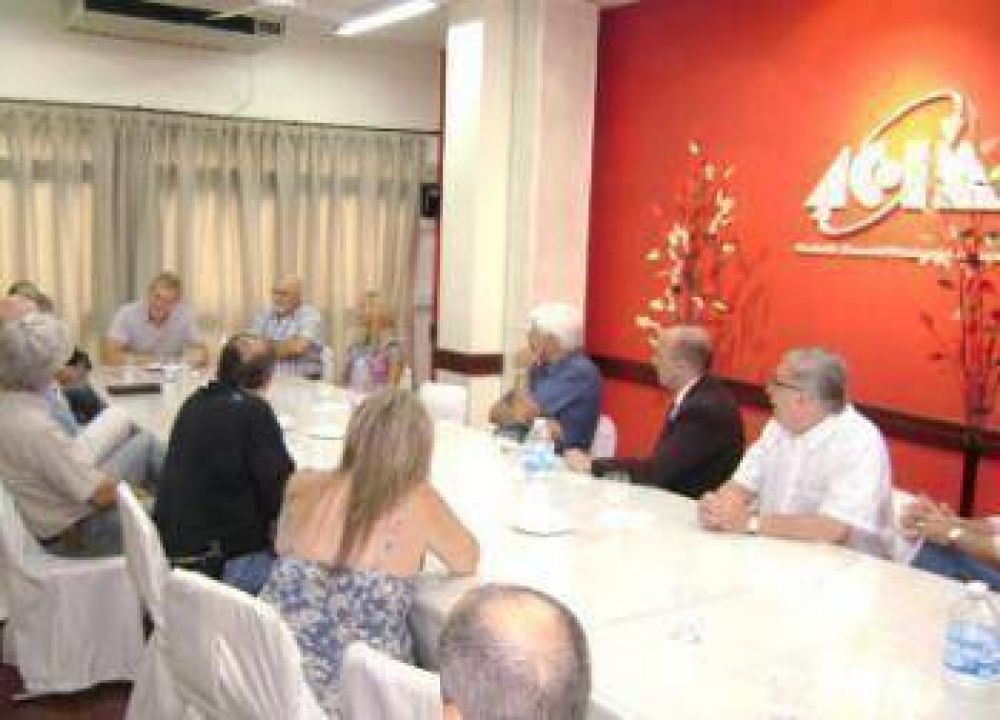 Francisco de Narvaez visit� ACIM y se reuni� con dirigentes y comerciantes