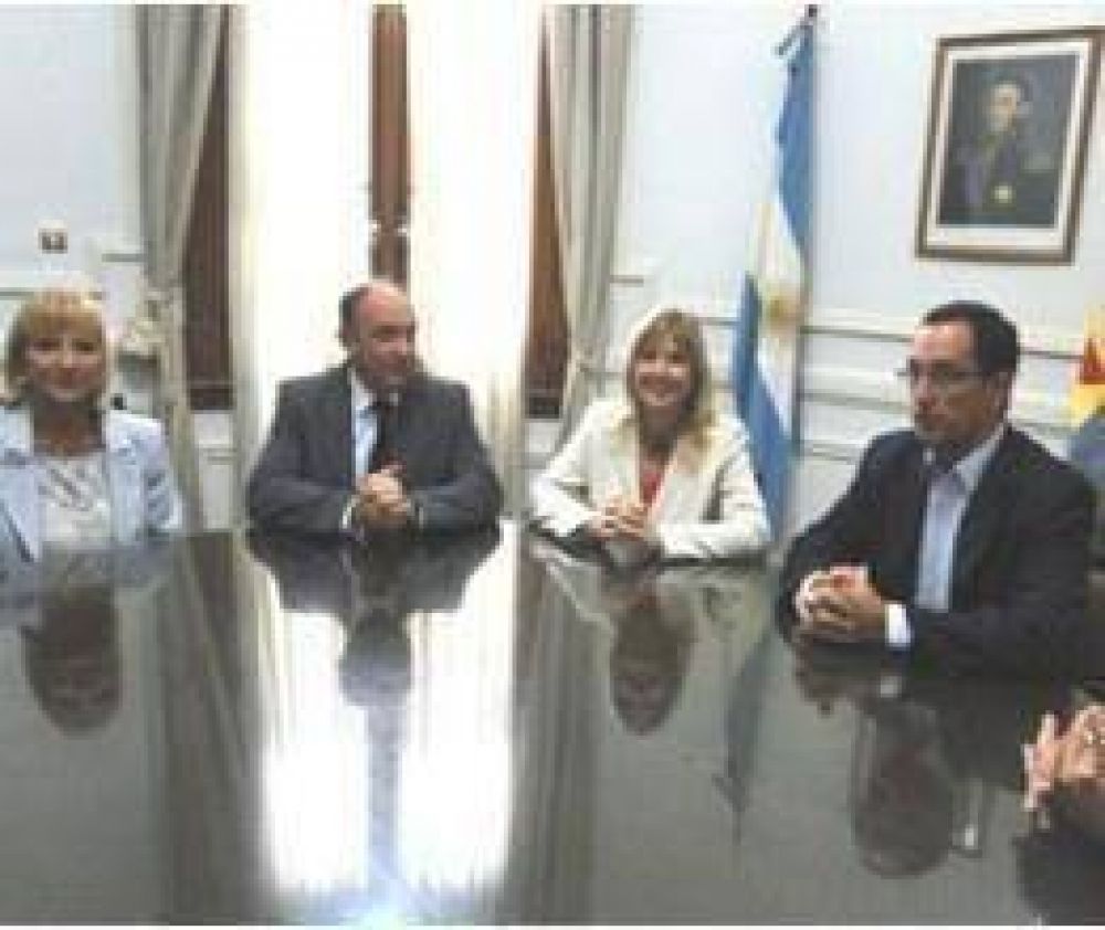 Carignani con obras para la regi�n 