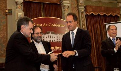 Entregan subsidio para la construcci�n de un nuevo centro cultural 