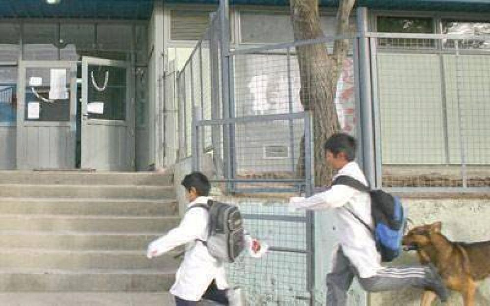 ATECh central cuestiona la decisi�n de zona sur: �una regional no puede llamar al paro�