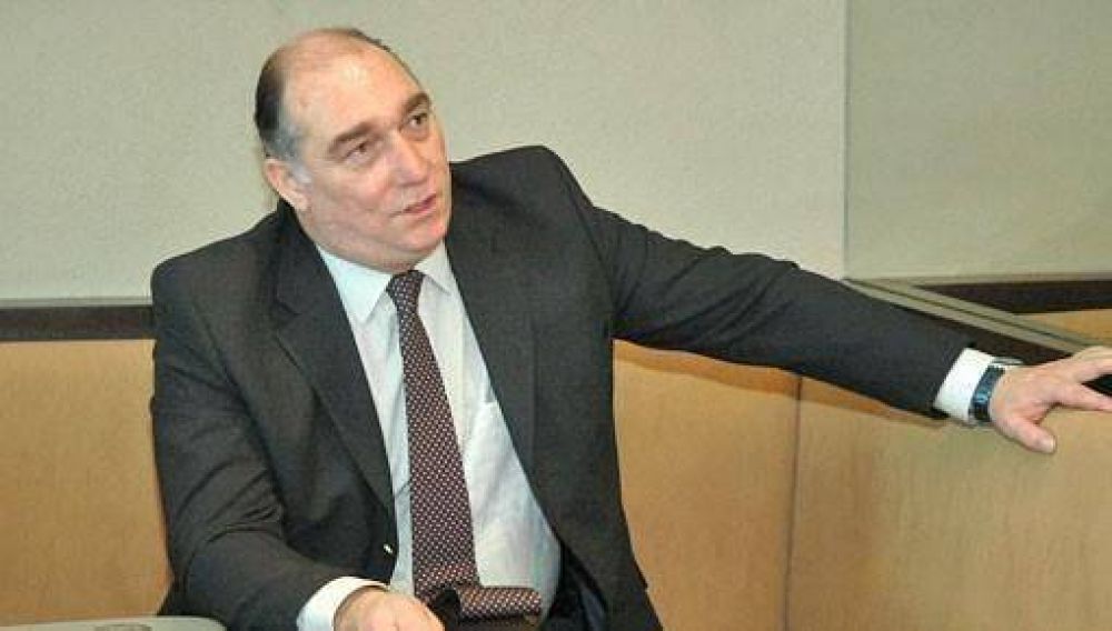 Mondino ir� por fuera del PJ con la �cuarta lista� de gobernador