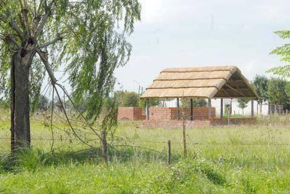 Denuncian la usurpaci�n de cuatro lotes en Villa del Parque