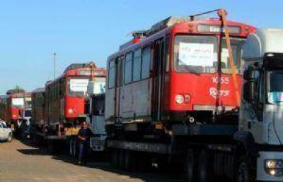 Llegaron los primeros coches del Metrotranv�a