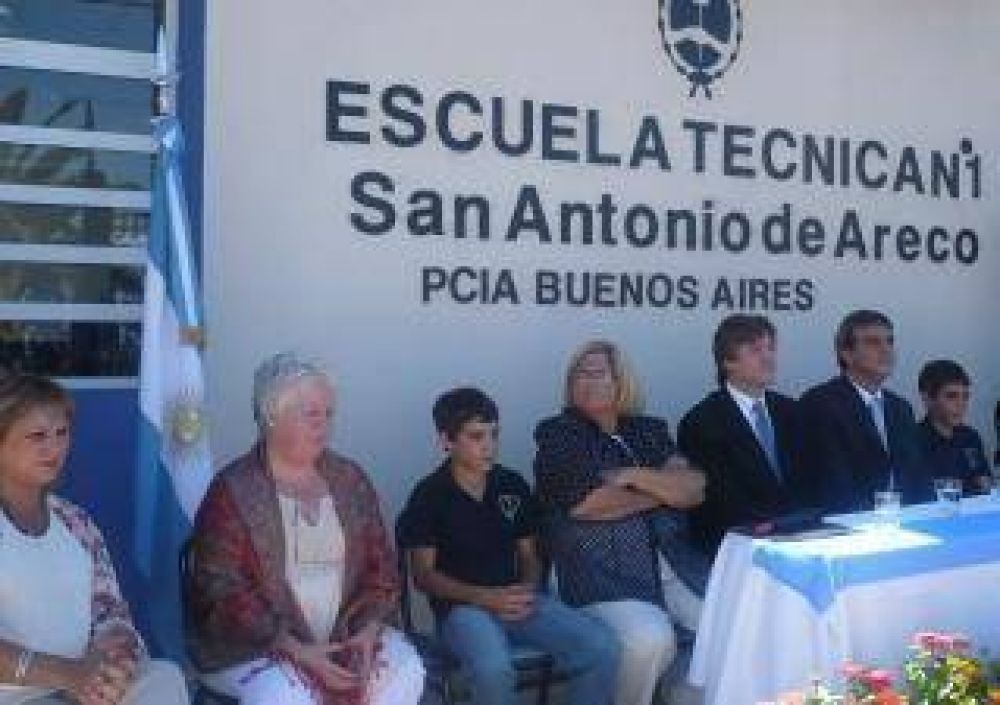 Se inaugur� la Escuela T�cnica N� 1 