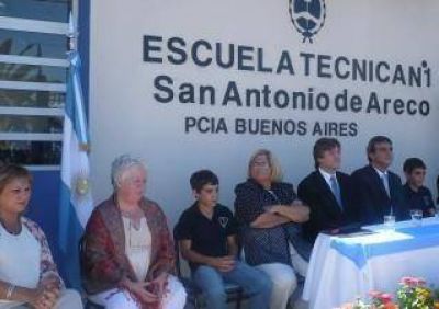 Se inaugur� la Escuela T�cnica N� 1 