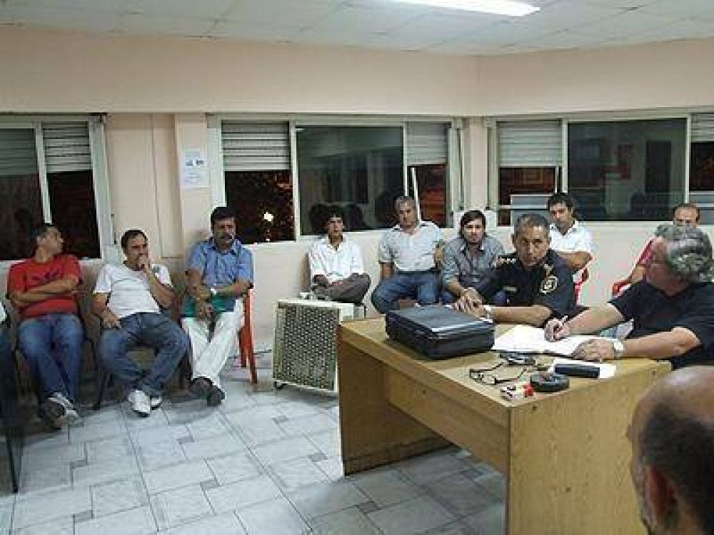 El nuevo Superintendente de Zona Sur se reuni� con los foros