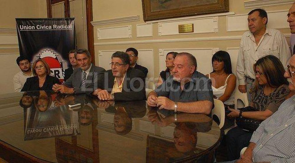 C�ceres: una lista "toda radical"