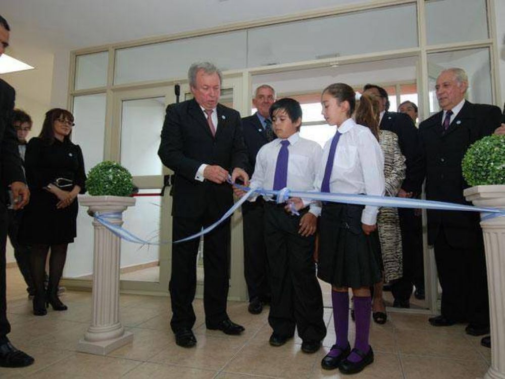 Santa Cruz tiene el mejor salario docente del pa�s