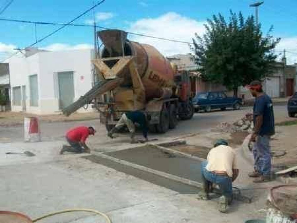 Trabajos de pavimentaci�n