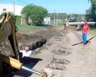 Ampl�an la red de cloacas