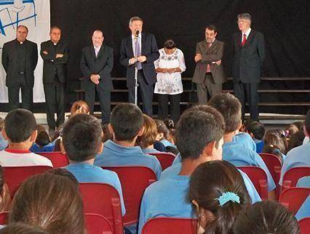 Amieiro y Oporto compartieron el inicio oficial de clases en Virreyes
