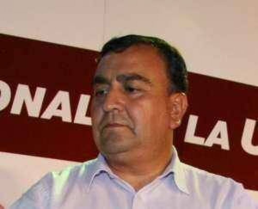 Juan Elizondo apuesta a la obra p�blica