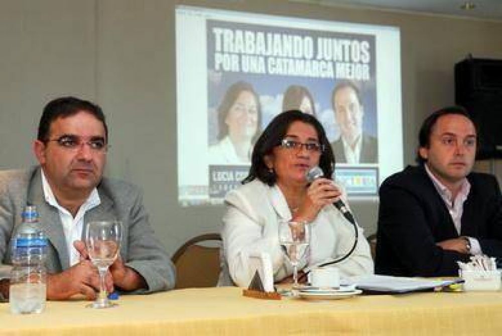 Criticaron el empleo precario que gener� el FCS en el Estado 