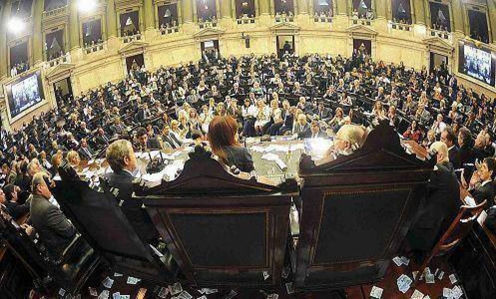 El INTENDENTE DAR�O D�Z P�REZ EN LA APERTURA DE SESIONES 2011 