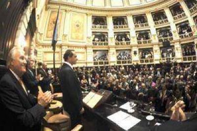 Intendentes acompa�aron a Scioli y apoyaron el discurso de Apertura