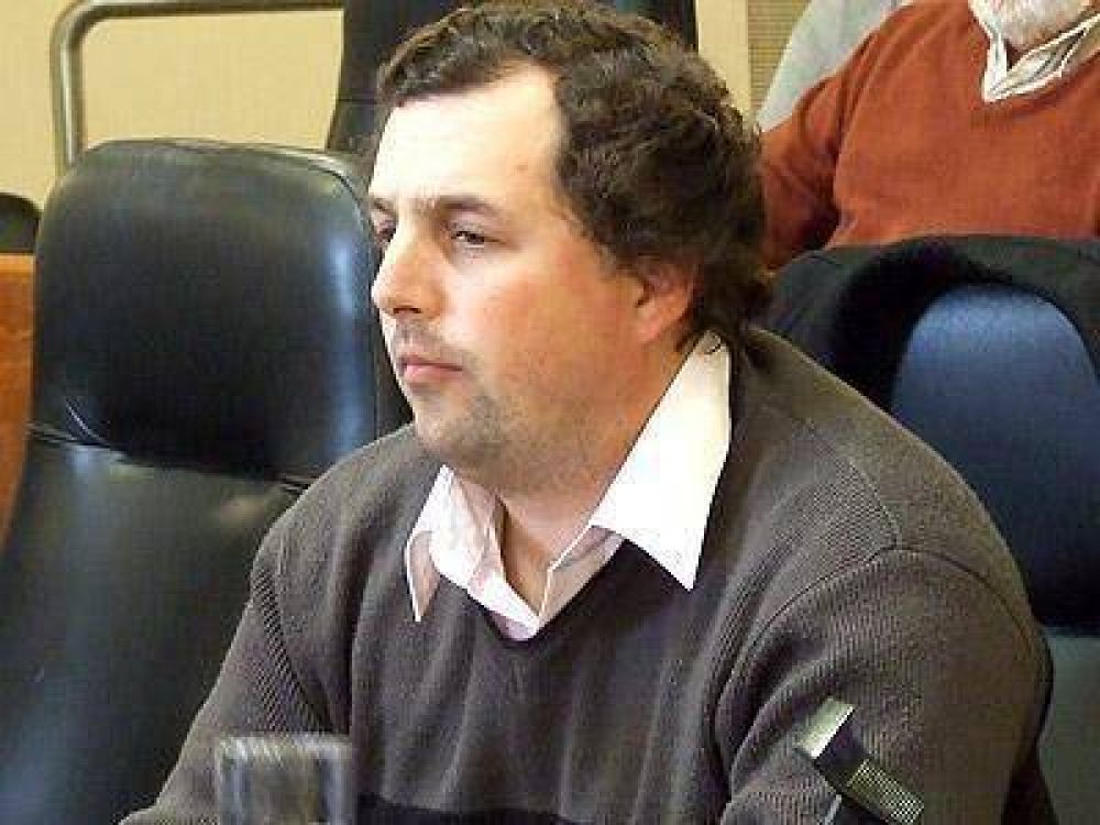 L�pez: �La cancha est� demasiado embarrada para las elecciones primarias�