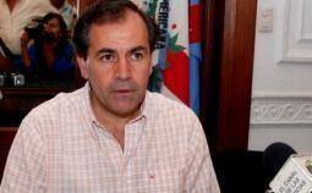 Otro papel�n de Gustavo Minuzzi y los concejales de Arauco