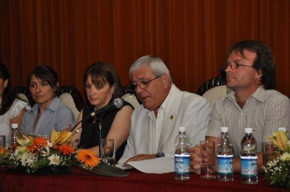 "Hay que seguir con el gobierno que cambi� la historia para siempre"