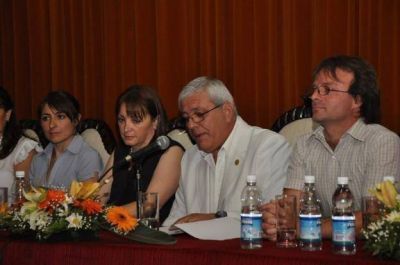 "Hay que seguir con el gobierno que cambi� la historia para siempre"