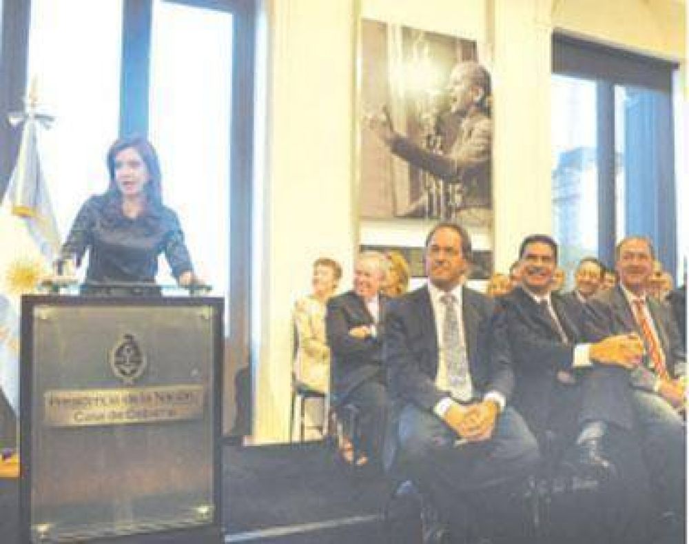 Beder Herrera dijo que el nuevo cr�dito llegar� a las provincias 