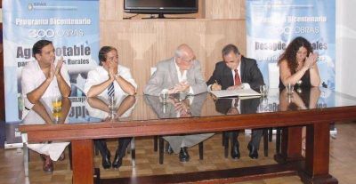El servicio de agua y cloacas beneficiar� a todo Ranchos 