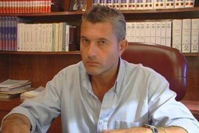 Otorgan el derecho de pensi�n a pareja de un homosexual