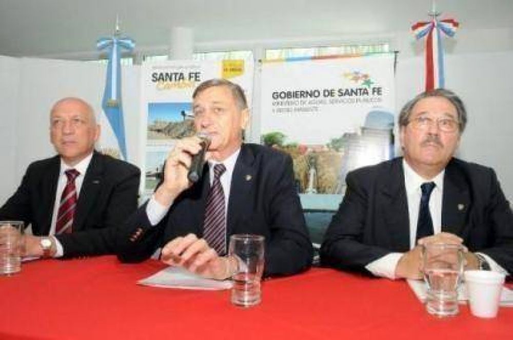 Presentaron el proyecto para licitar la primera etapa del Acueducto Reconquista