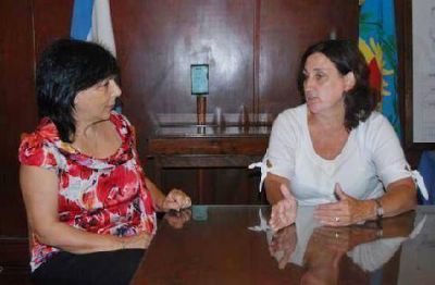 Graciela Rosso se reuni� con la c�nsul general de Uruguay