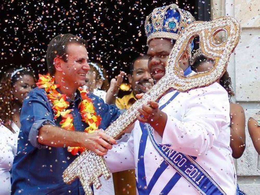 La magia del carnaval comenz� en Brasil
