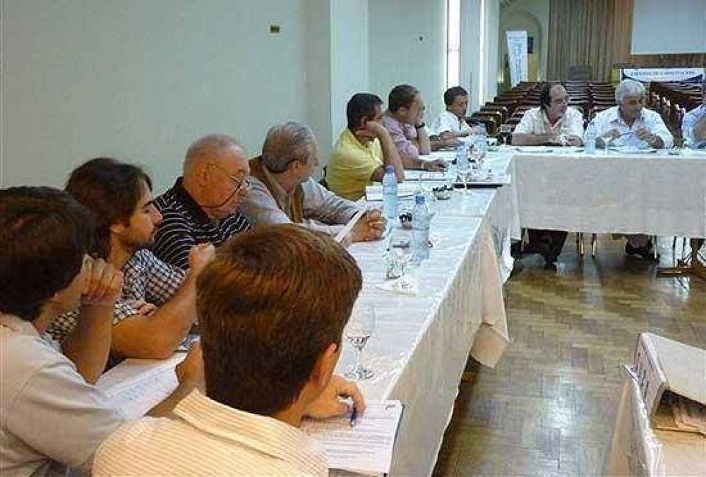   Las c�maras de la regi�n volvieron a reunirse para analizar la situaci�n actual del sector empresario   