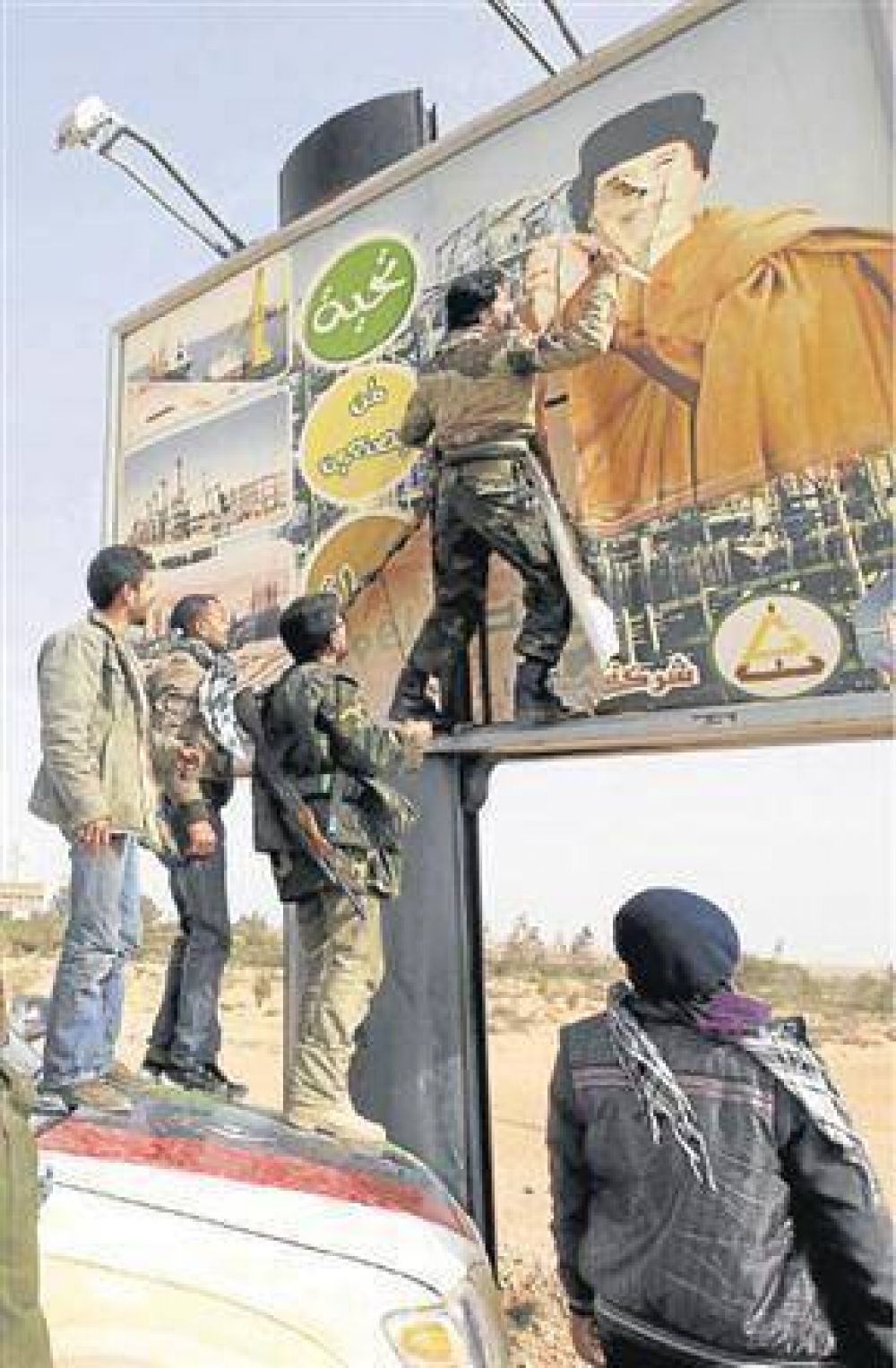 Los rebeldes van por el feudo de Khadafy