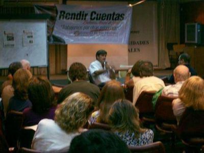 D�az solicit� la equiparaci�n de los salarios de los m�dicos residentes nacionales con los provinciales