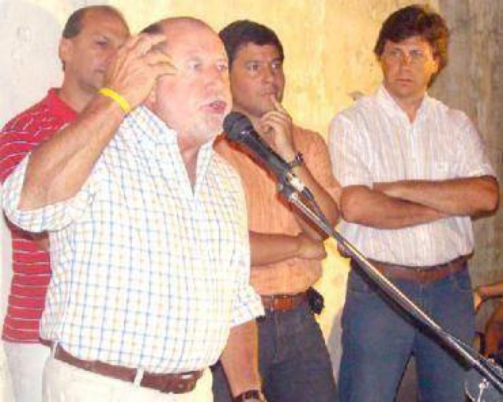 Busti dijo que en su gobierno no se olvid� de los m�s d�biles