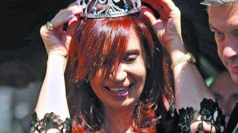 Con ayuda de La C�mpora, Cristina eludi� una protesta en Mendoza