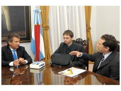 Har�n electrocardiogramas en toda la provincia controlados por celular