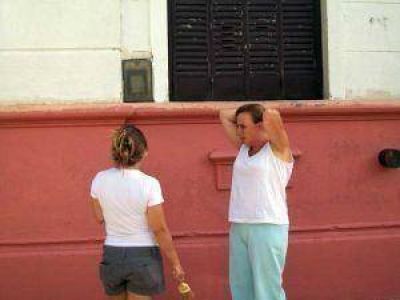 Trabajos de autoridades municipales en Carlos Keen 